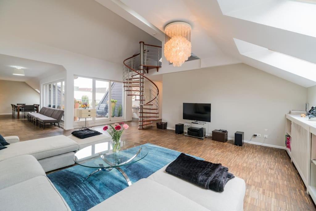 Ruhige Dachwohnung Mit Terrasse Berlin Mitte - Spacious Modern Rooftop Loft In Berlin Mitte Eksteriør bilde